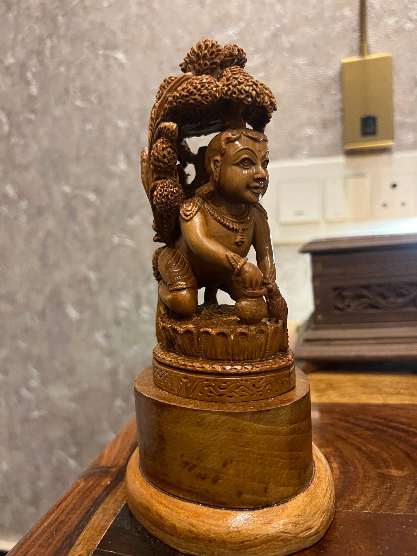 Sandalwood Baby Krishna Eating Makhan Under Tree - Malji Arts