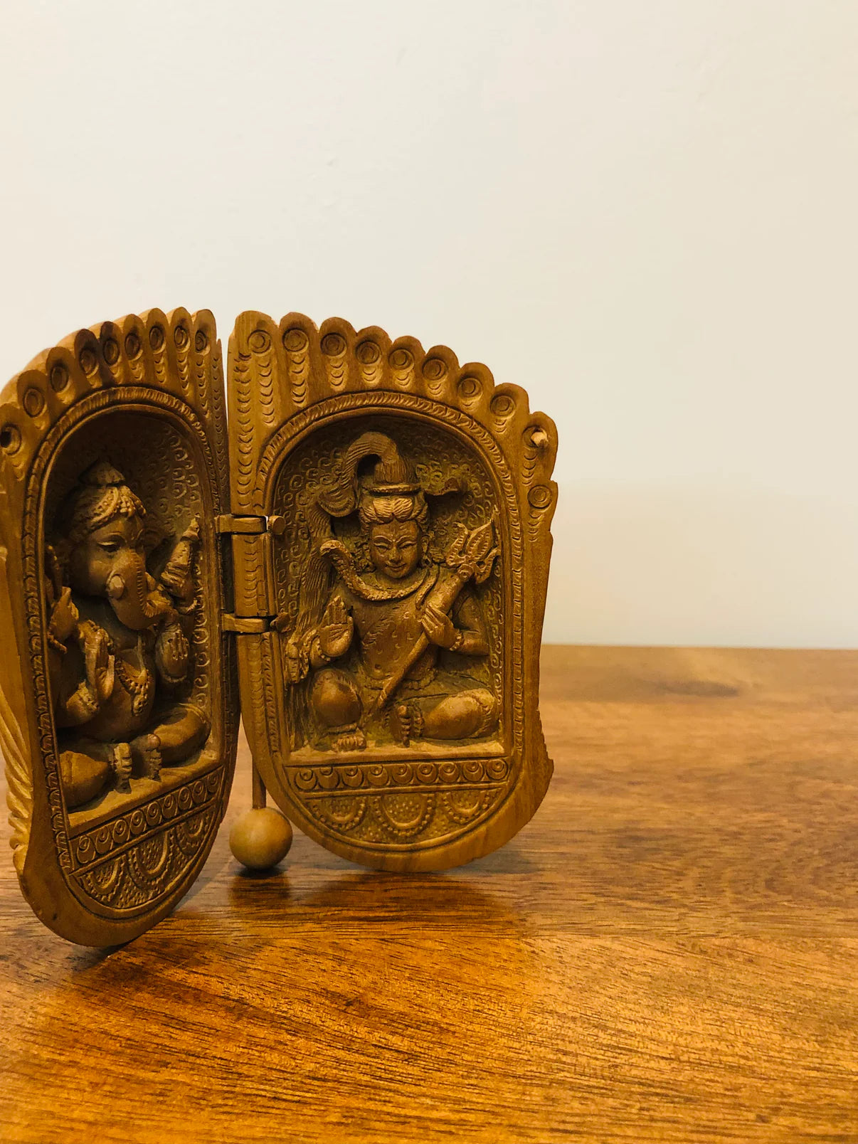 sandalwood handmade shell - Malji Arts