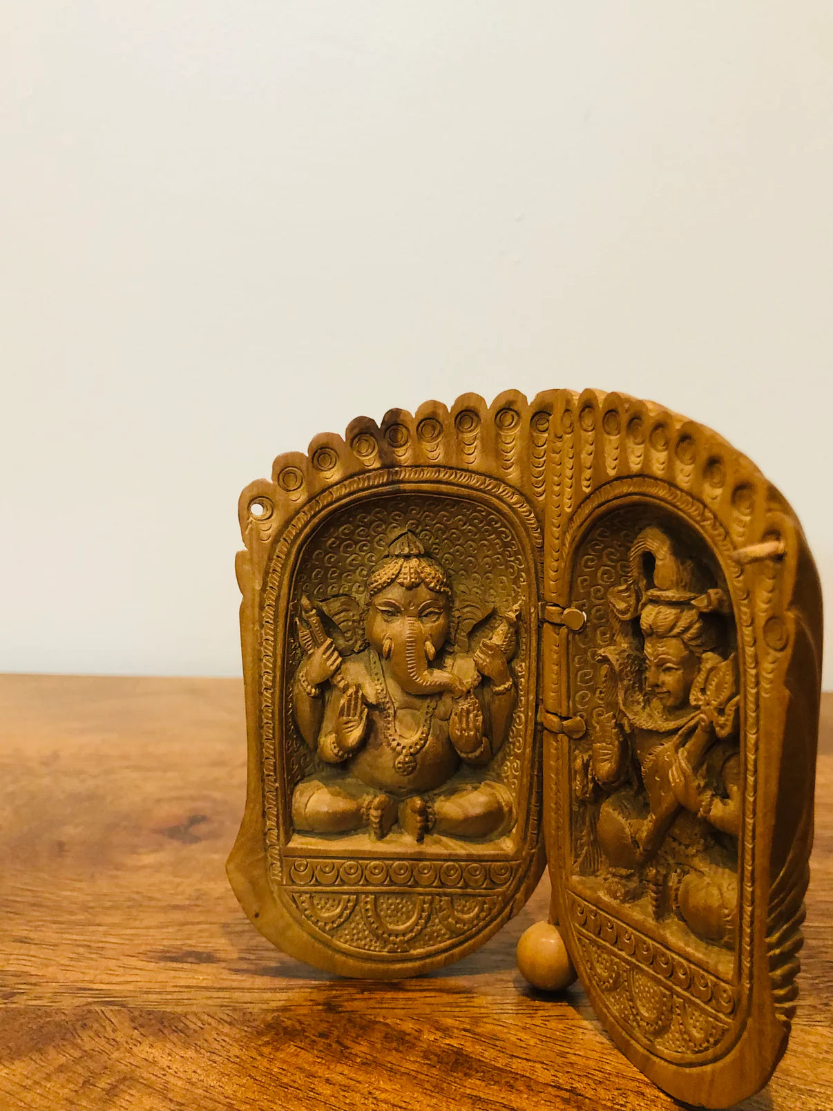 sandalwood handmade shell - Malji Arts