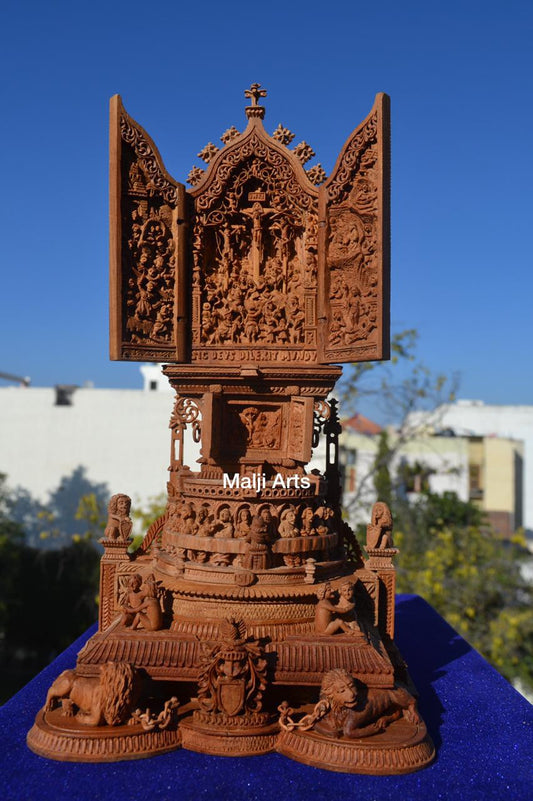 Sandalwood Miniature Altarpiece with the Crucifixion - Malji Arts